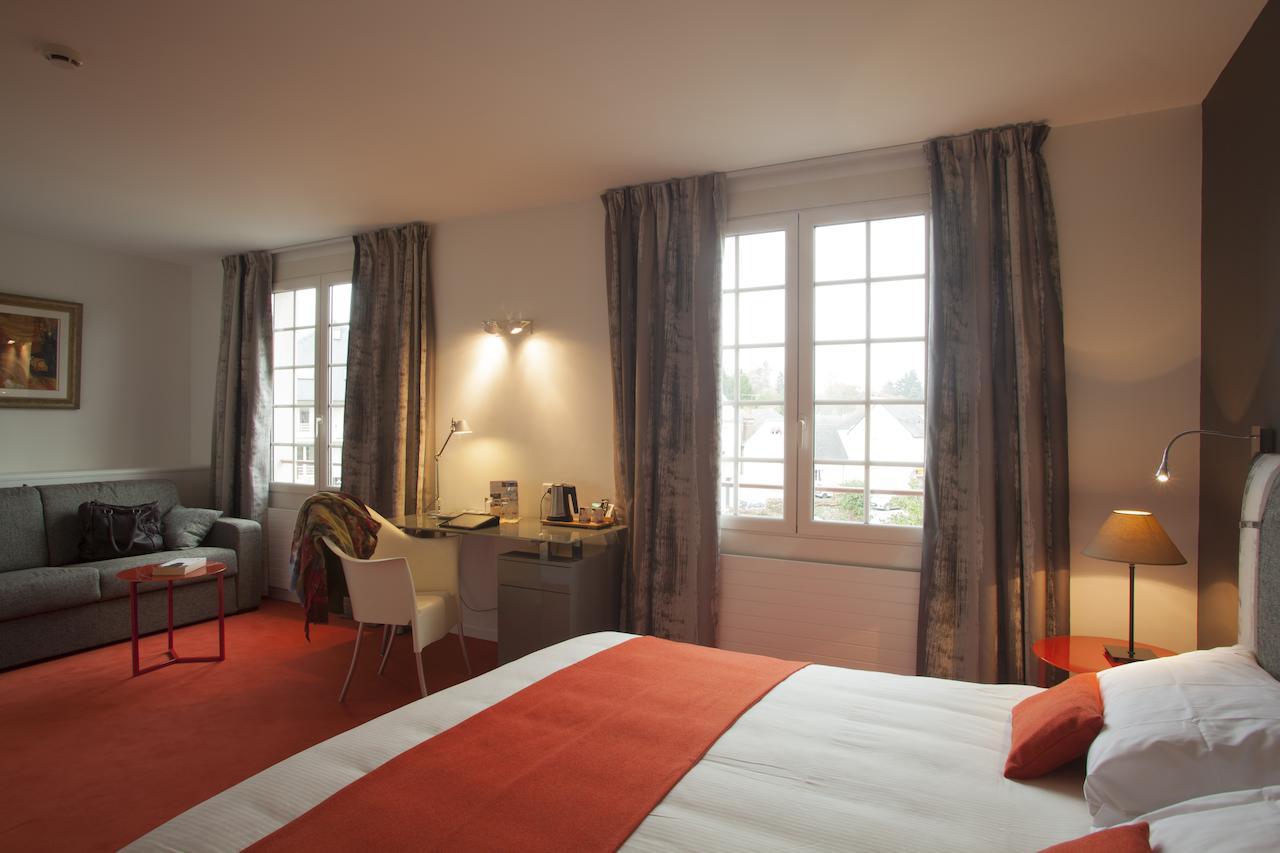 Logis Ar Milin Hotel Châteaubourg Exterior photo