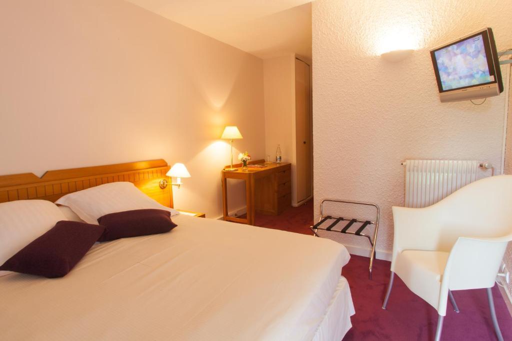 Logis Ar Milin Hotel Châteaubourg Room photo
