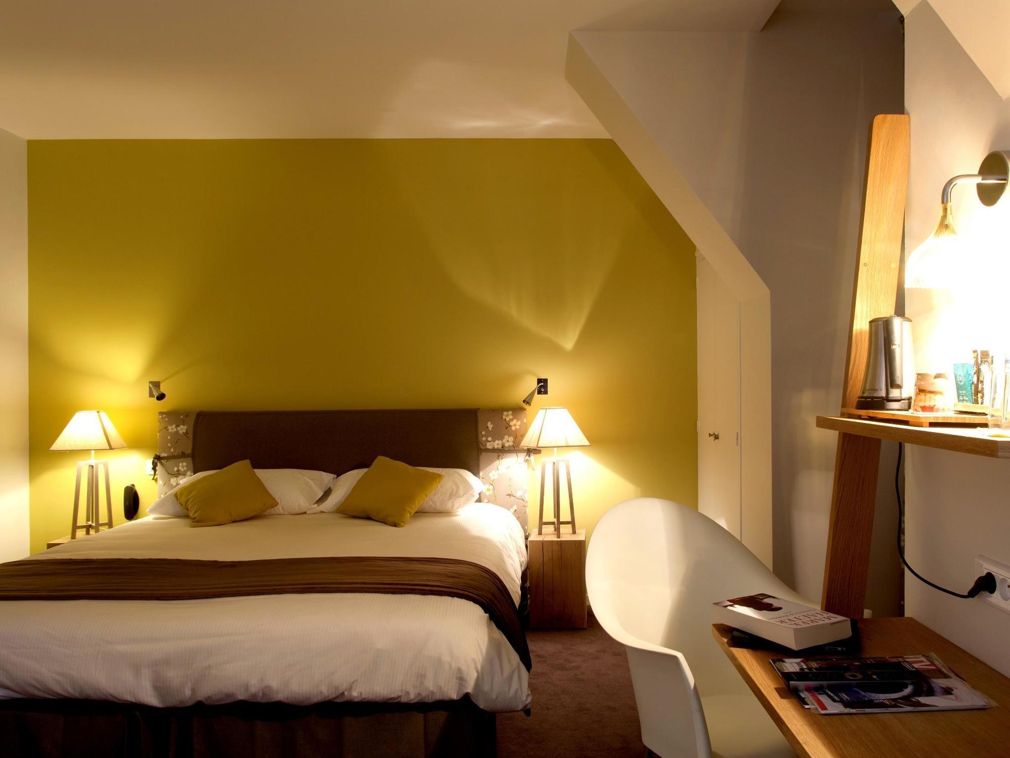 Logis Ar Milin Hotel Châteaubourg Exterior photo
